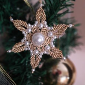 Christmas jewelry, decor and crafts
