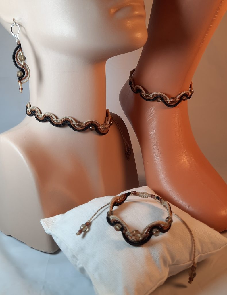 Macrame Jewelry Set with Czech Glass Beads