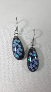 Elegant Epoxy Resin Earrings with Chameleon Colour Starts 