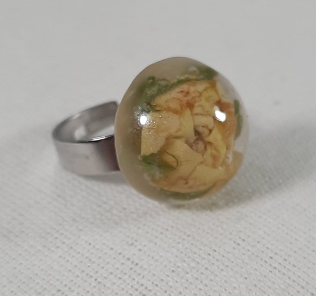 Unique Epoxy resin Ring with Rose - white