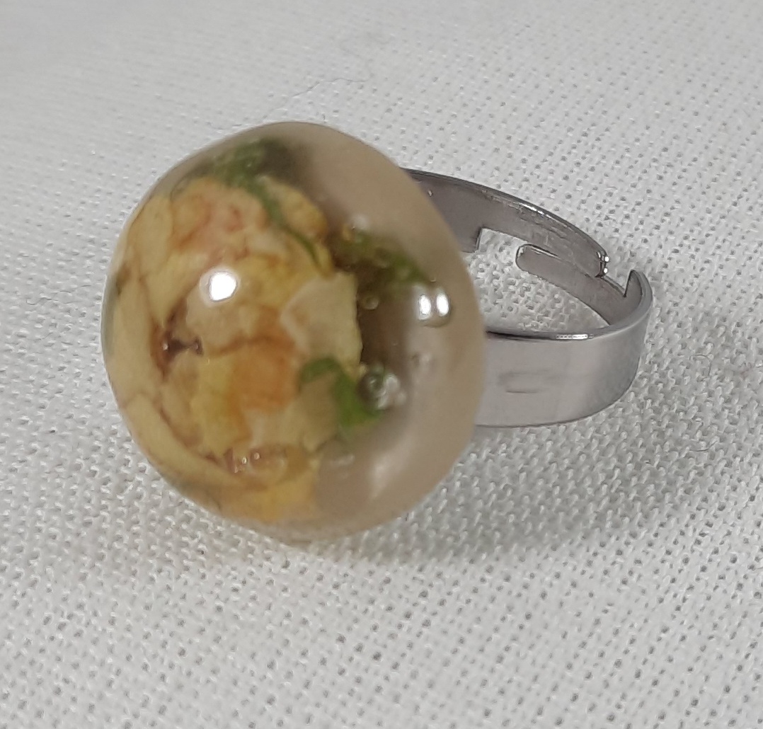 Unique Epoxy resin Ring with Rose - white - Image 2