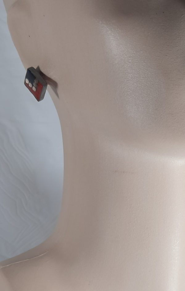 Elegant Red/Black Epoxy Resin Earrings - Image 4