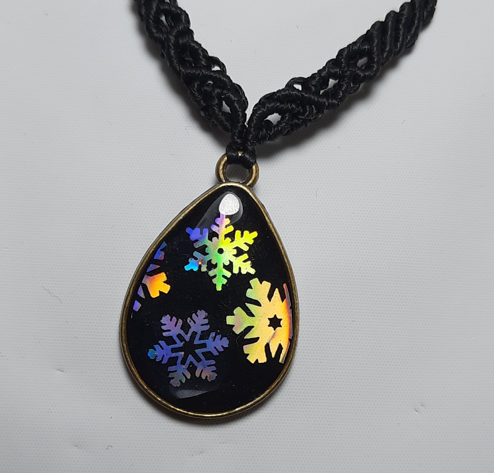 Holographic Snowflake Necklace - Image 3