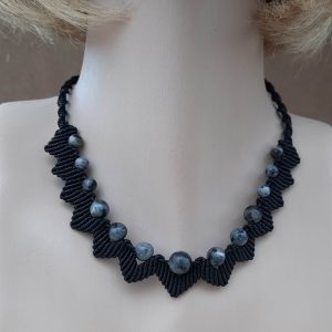 Zigzag Macrame Necklace with Labradorite